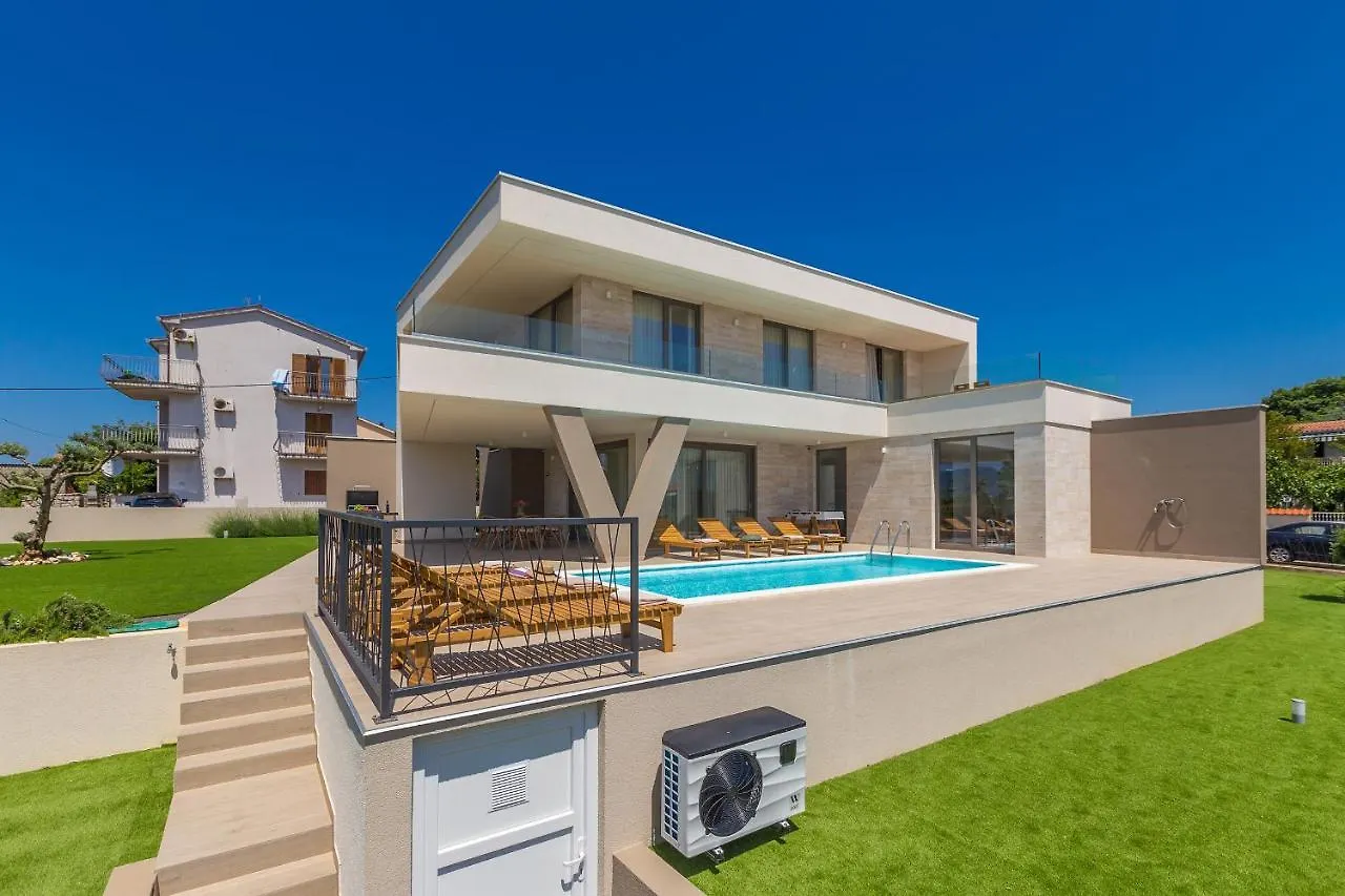 Villa Vista With Private Pool And Sauna Linardici
