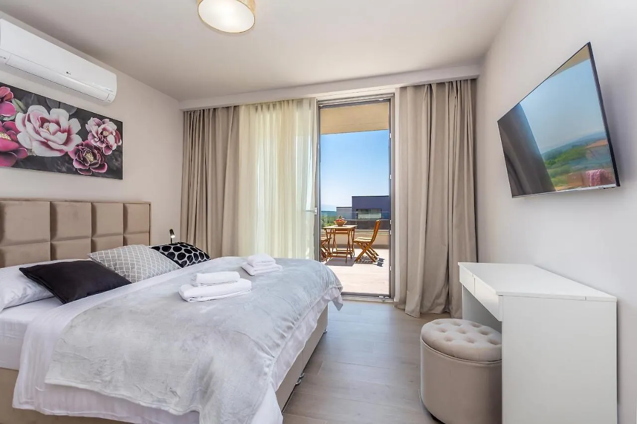 Villa Vista With Private Pool And Sauna Linardici 0*,  Croatia