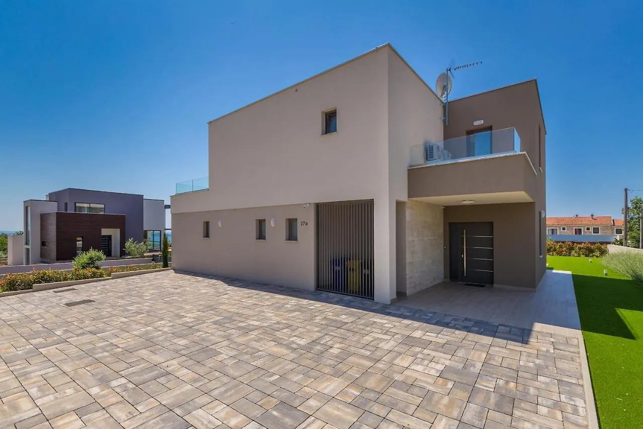 Villa Vista With Private Pool And Sauna contacts