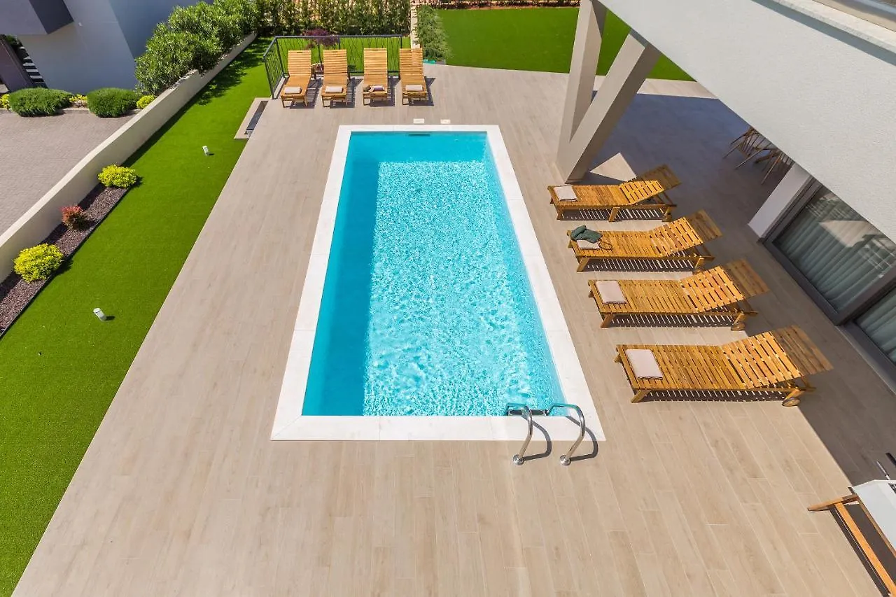 Villa Vista With Private Pool And Sauna Linardici